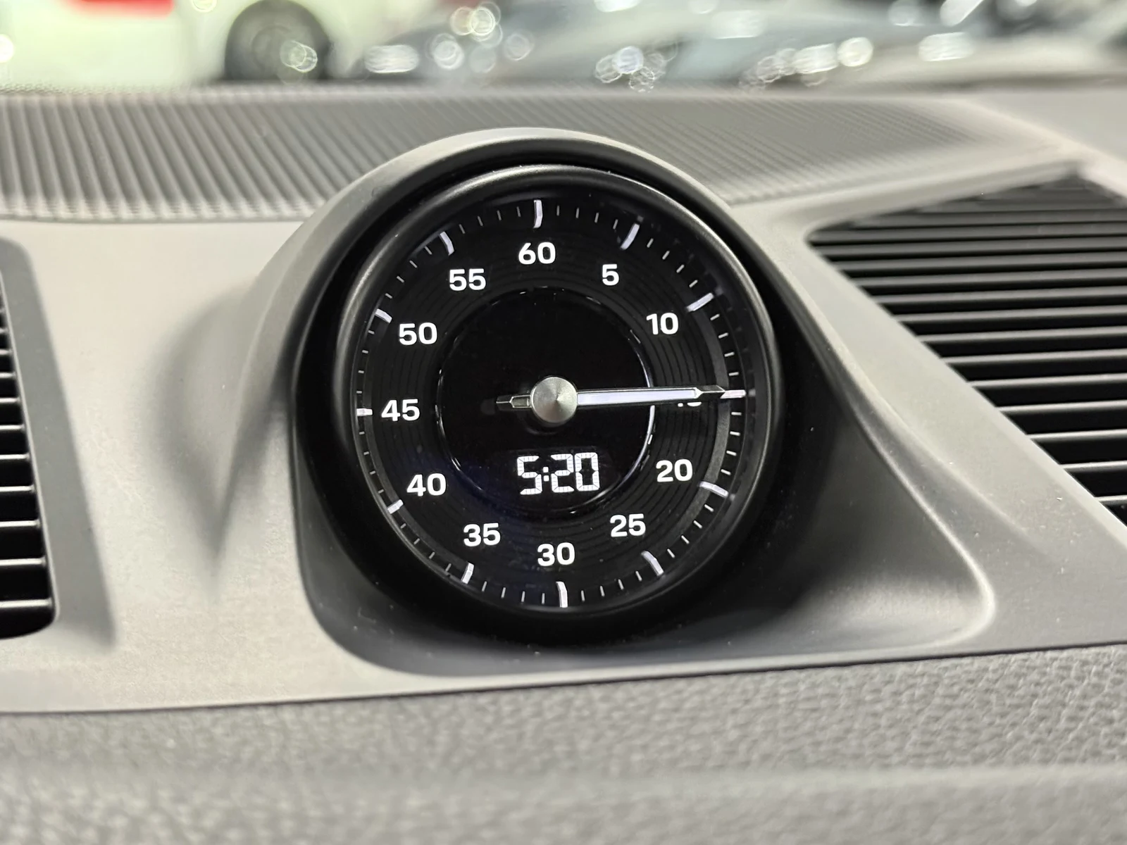 2024 Porsche Cayenne, 11/30