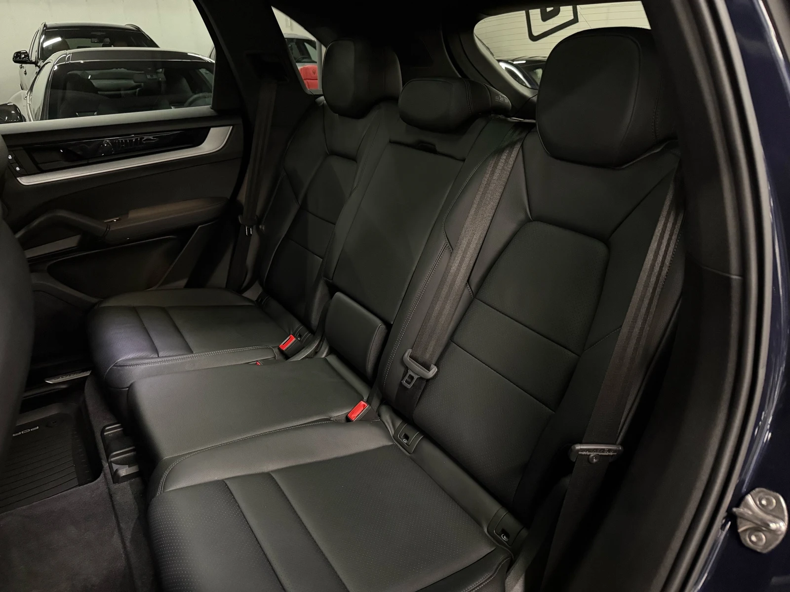 2024 Porsche Cayenne, 28/30