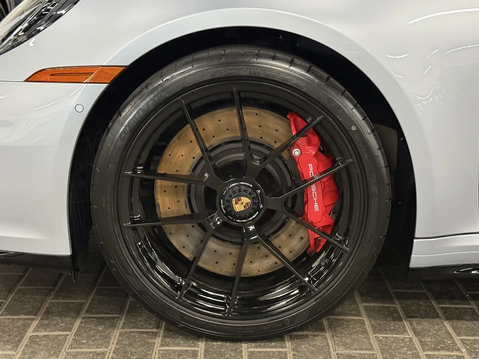 2025 Porsche 911 Carrera 4 GTS (992.2), 9/30