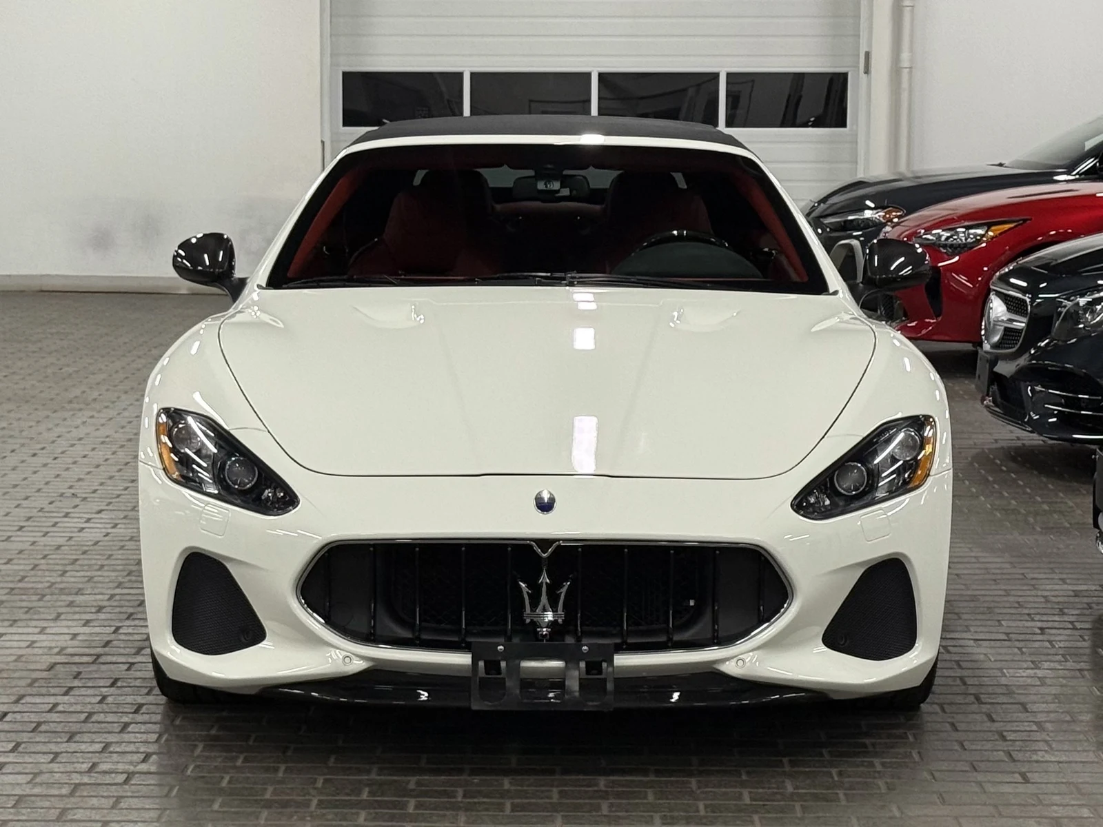 2018 Maserati GranCabrio MC, 2/30