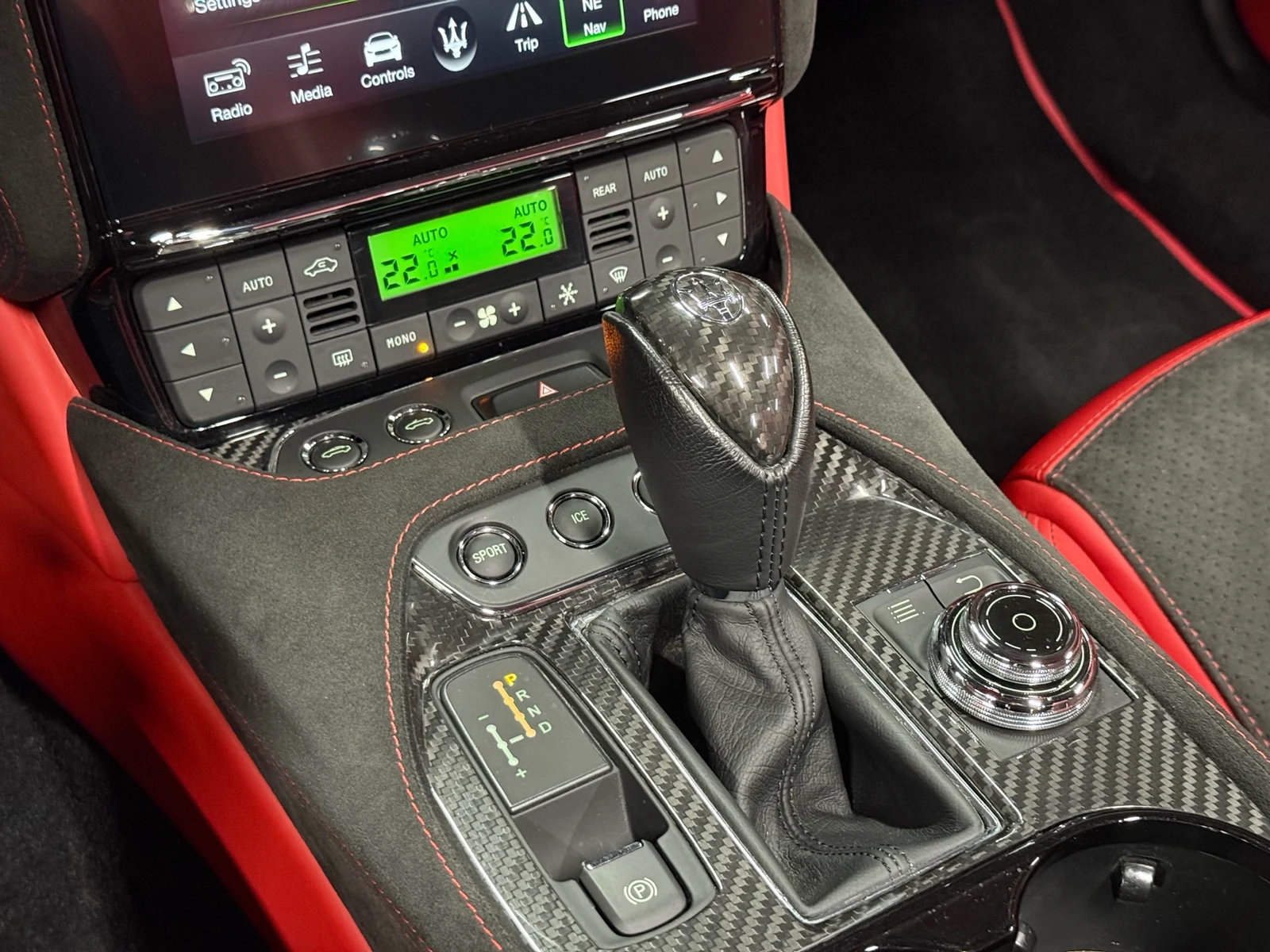 2018 Maserati GranCabrio MC, 16/30