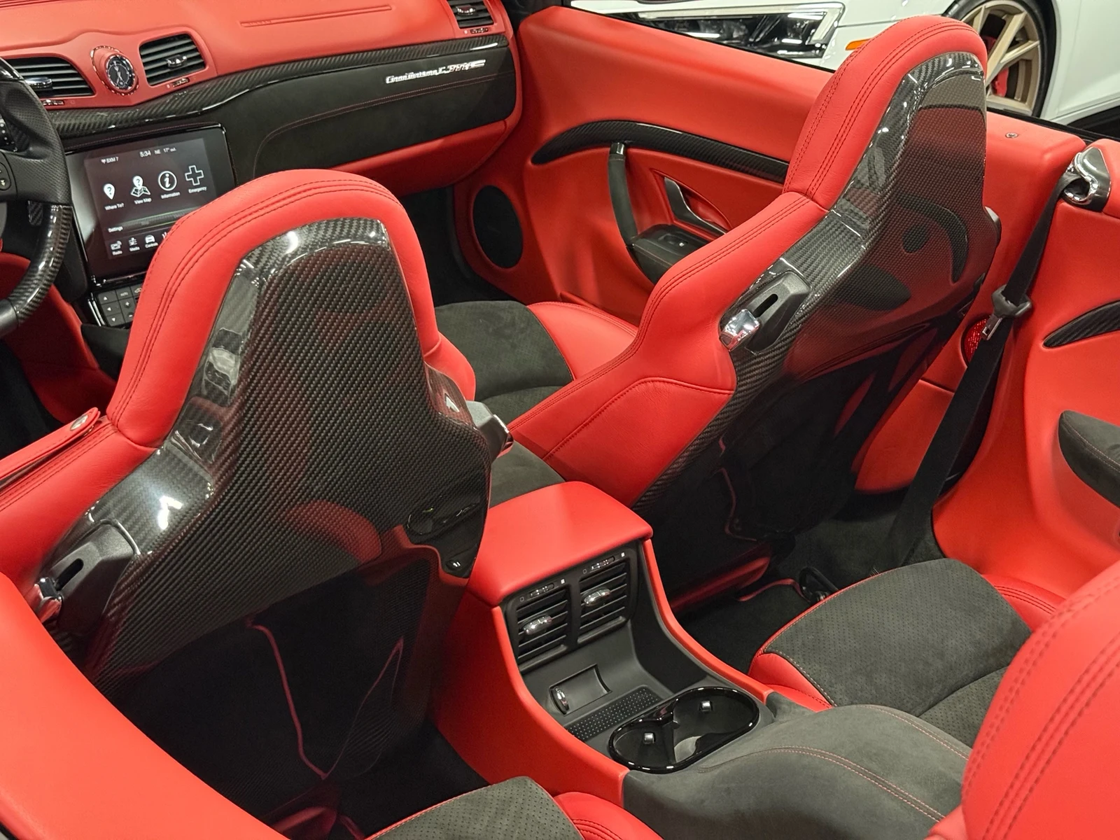 2018 Maserati GranCabrio MC, 26/30