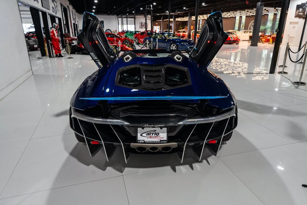 2017 Lamborghini Centenario Roadster, 6/20