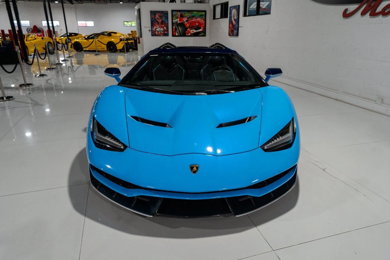 2017 Lamborghini Centenario Roadster, 10/20