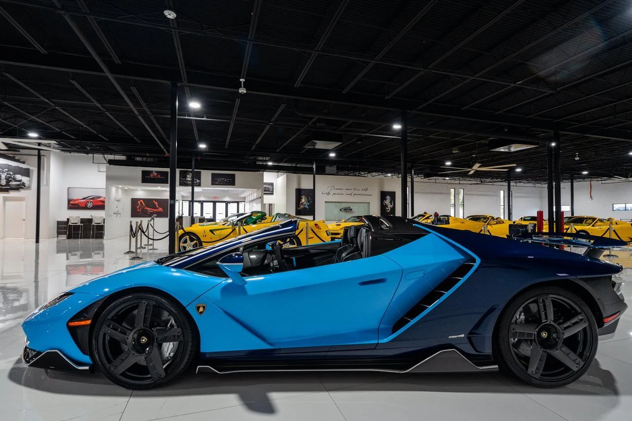 2017 Lamborghini Centenario Roadster, 12/20