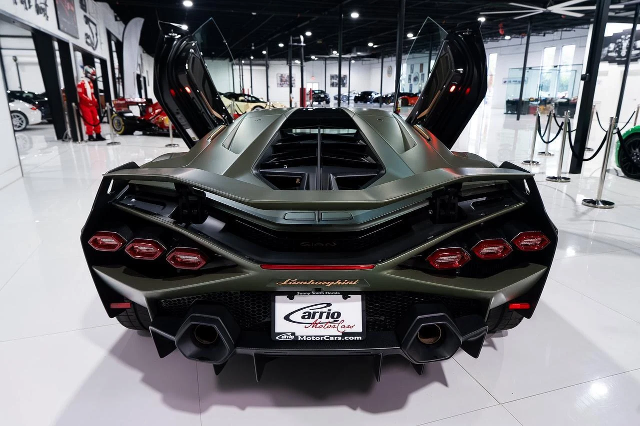 2021 Lamborghini Sián FKP 37, 13/20