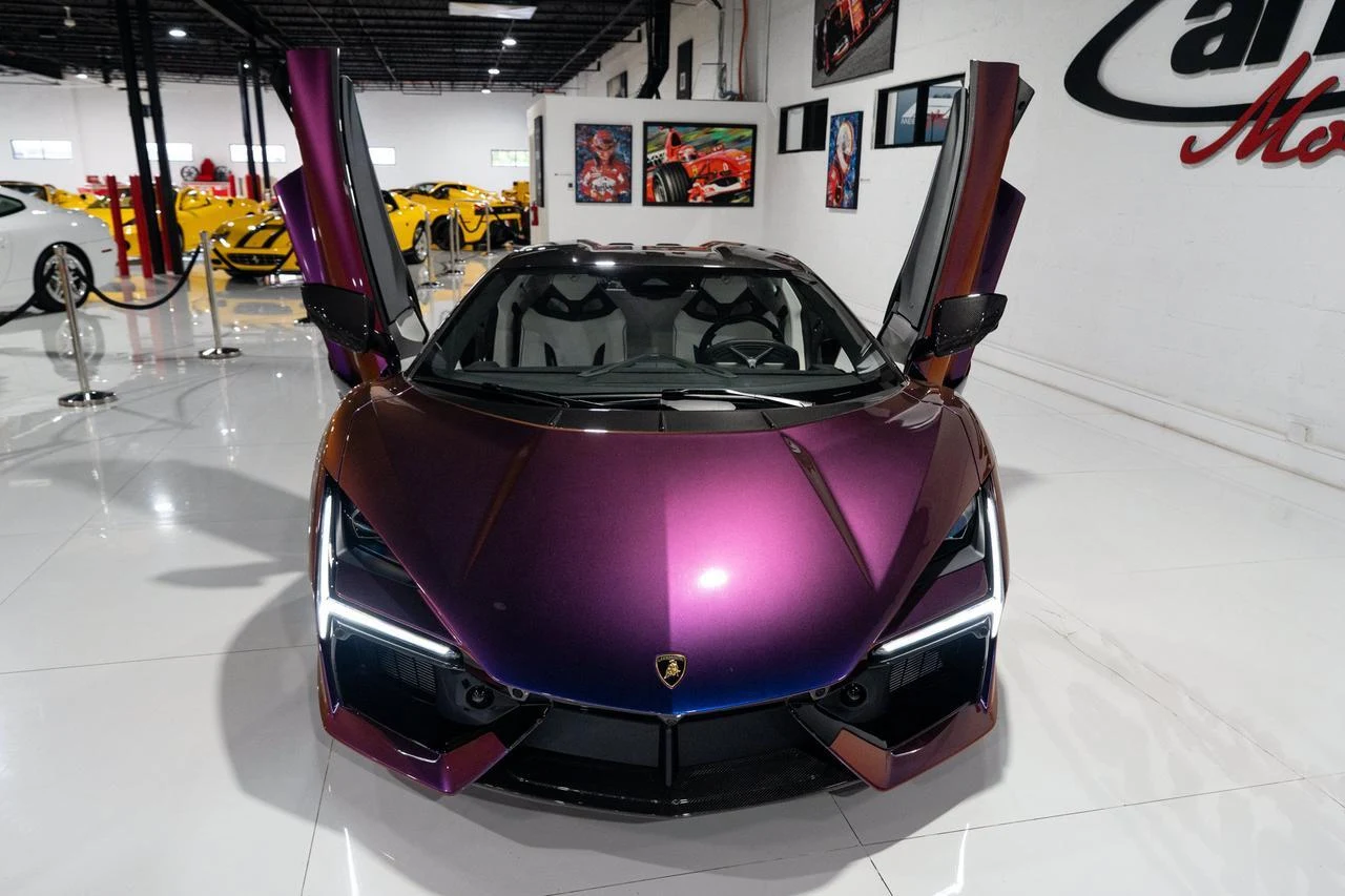 2025 Lamborghini Revuelto, 3/20
