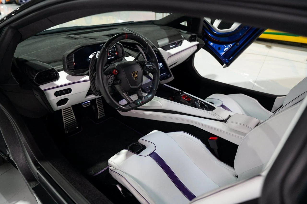 2025 Lamborghini Revuelto, 17/20