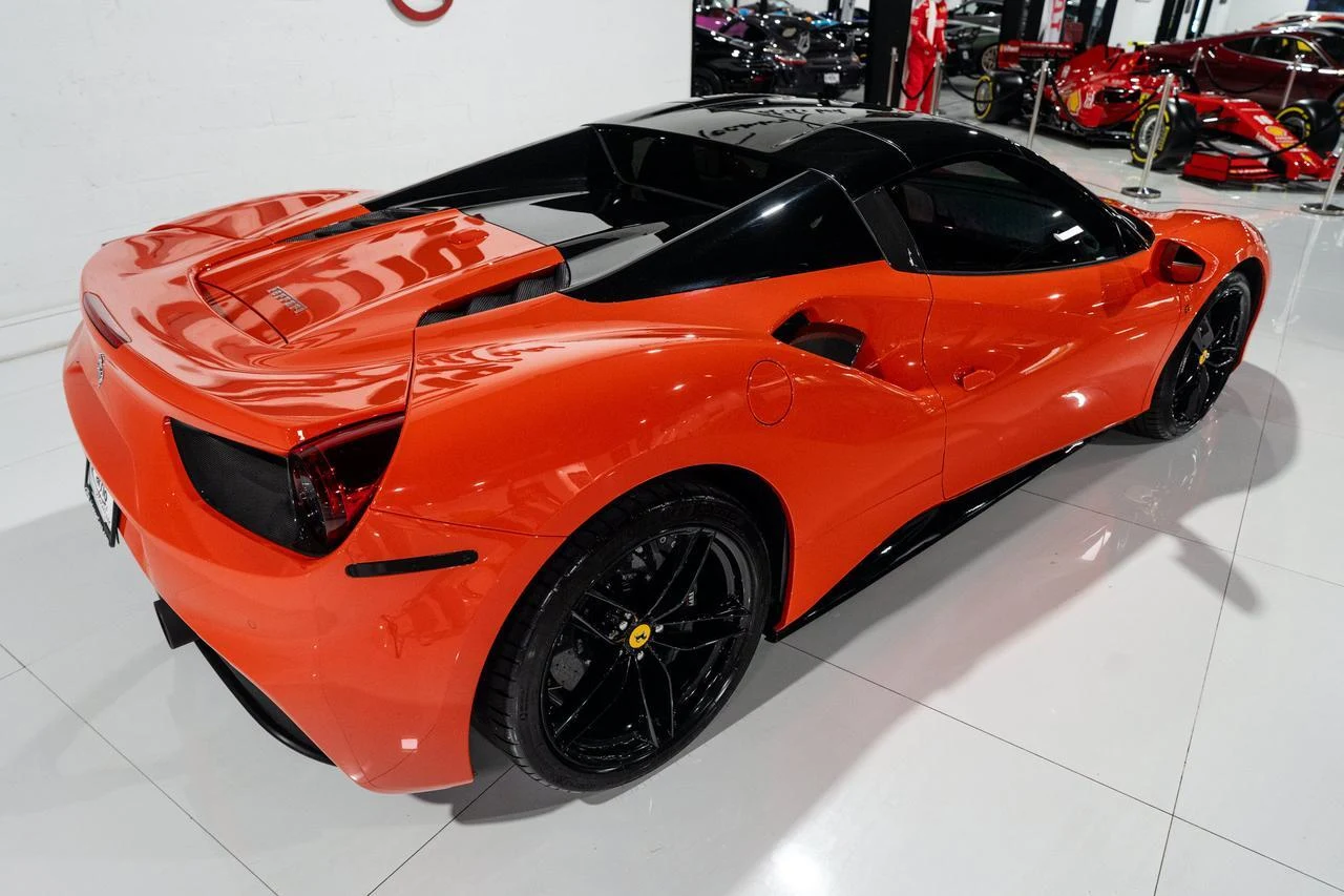 2017 Ferrari 488 Spider, 15/20