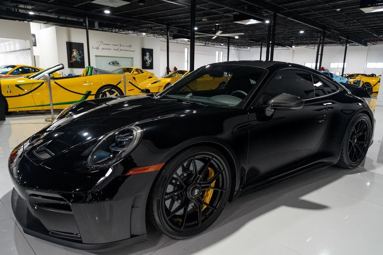 Porsche 911 GT3 Touring (992.2) | Carrio Motor Cars