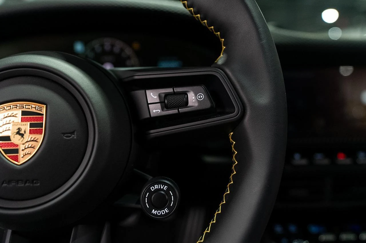 2026 Porsche 911 GT3 Touring (992.2), 18/20