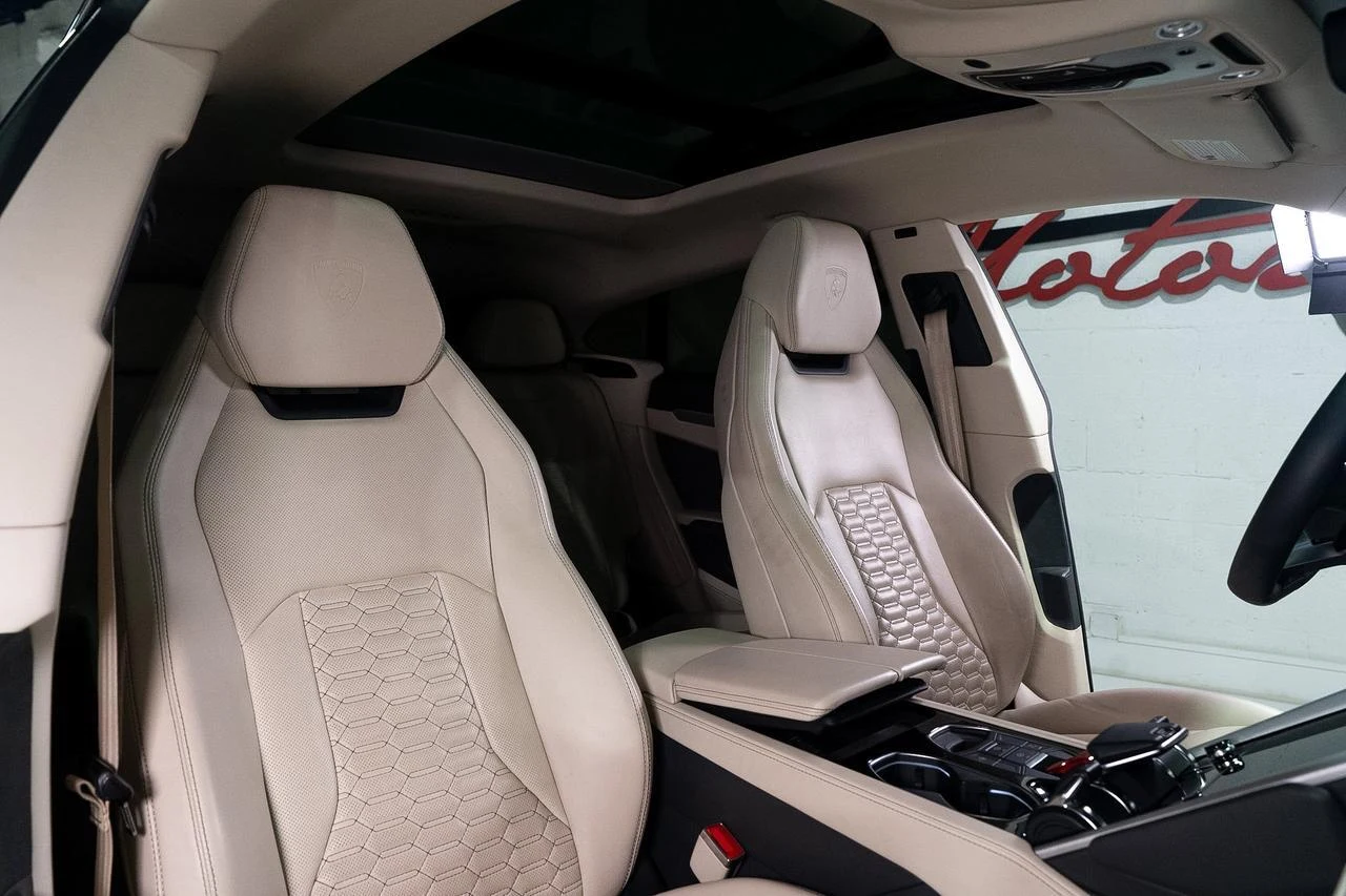 2022 Lamborghini Urus, 16/20