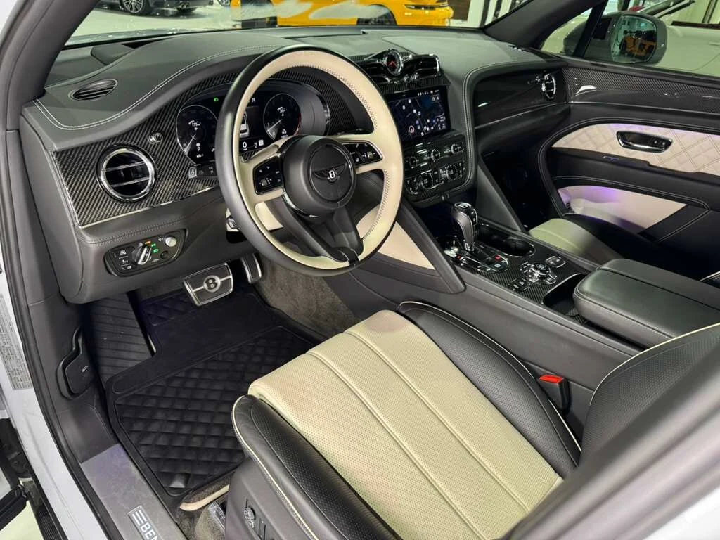 2021 Bentley Bentayga V8, 9/20