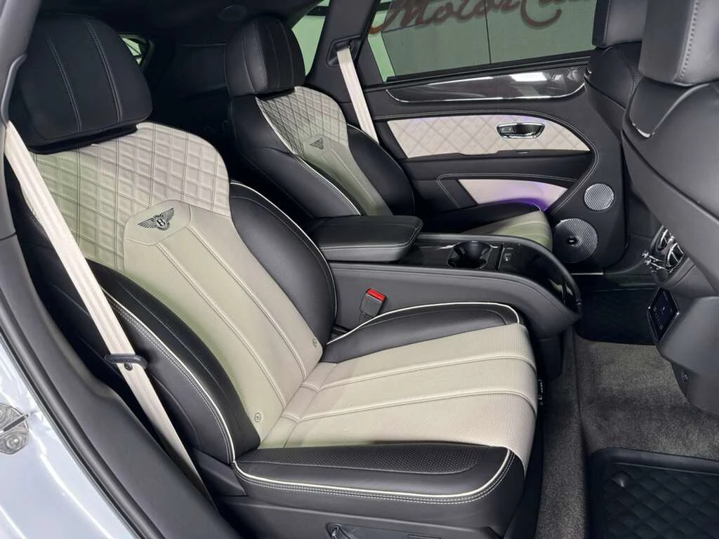 2021 Bentley Bentayga V8, 13/20