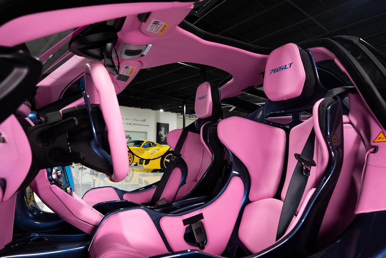 2021 McLaren 765LT, 18/20
