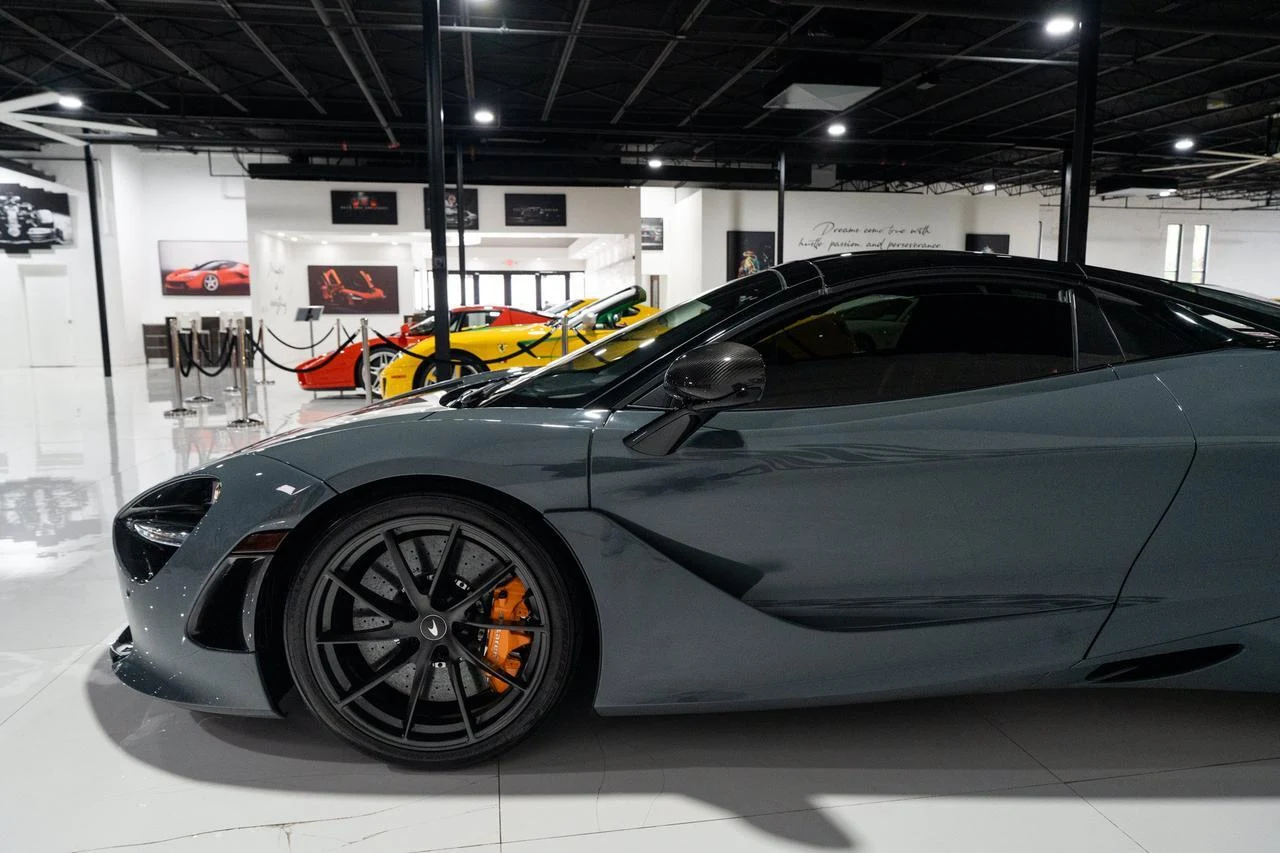 2023 McLaren 720S Luxury Spider, 19/20