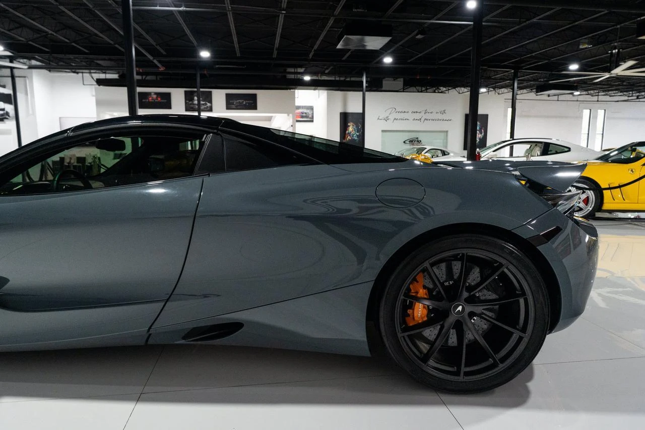 2023 McLaren 720S Luxury Spider, 20/20