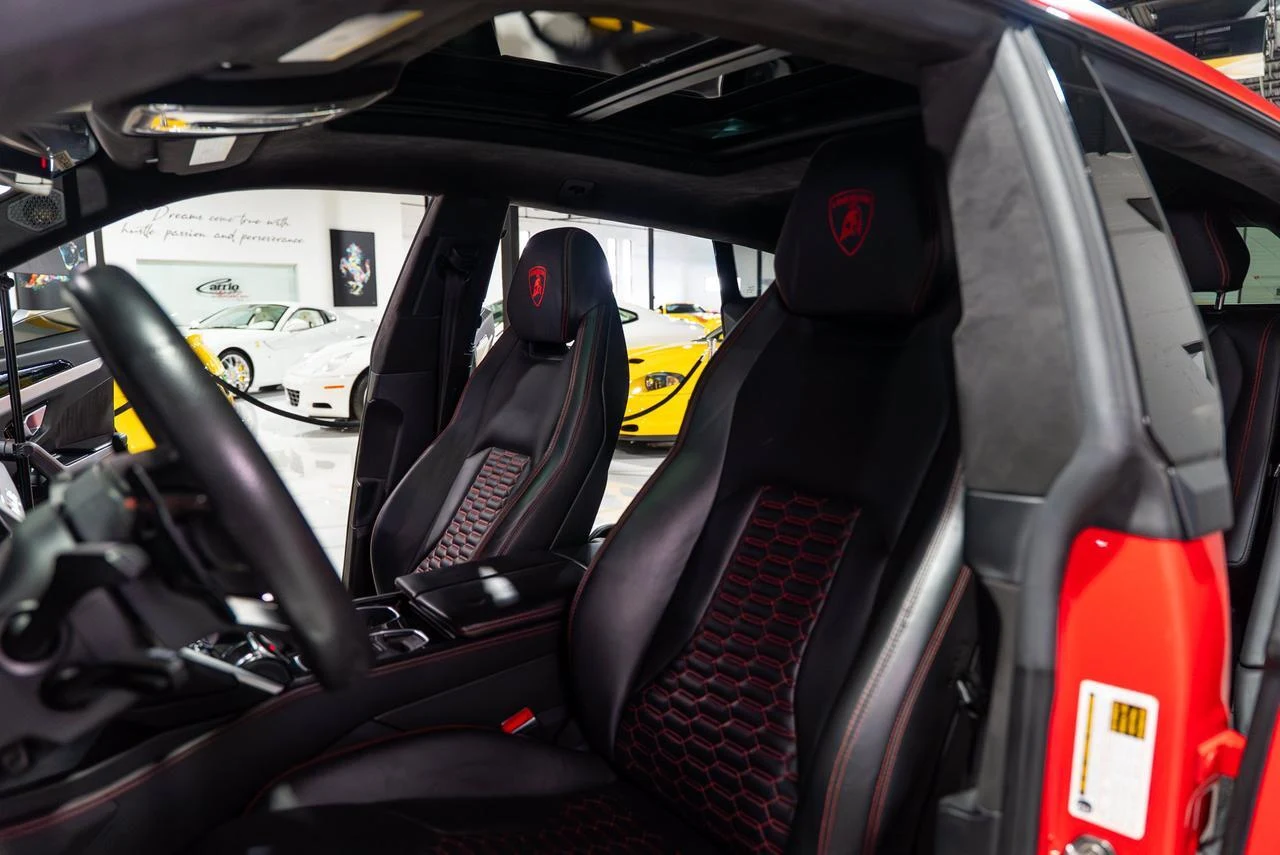 2019 Lamborghini Urus, 10/20