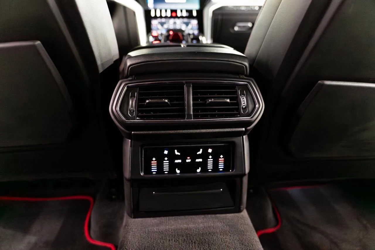 2019 Lamborghini Urus, 18/20