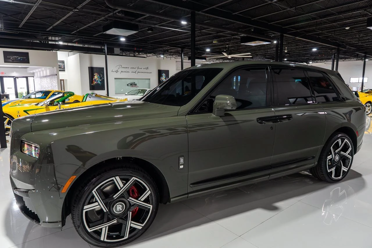 Rolls-Royce Cullinan Series II Black Badge | Carrio Motor Cars