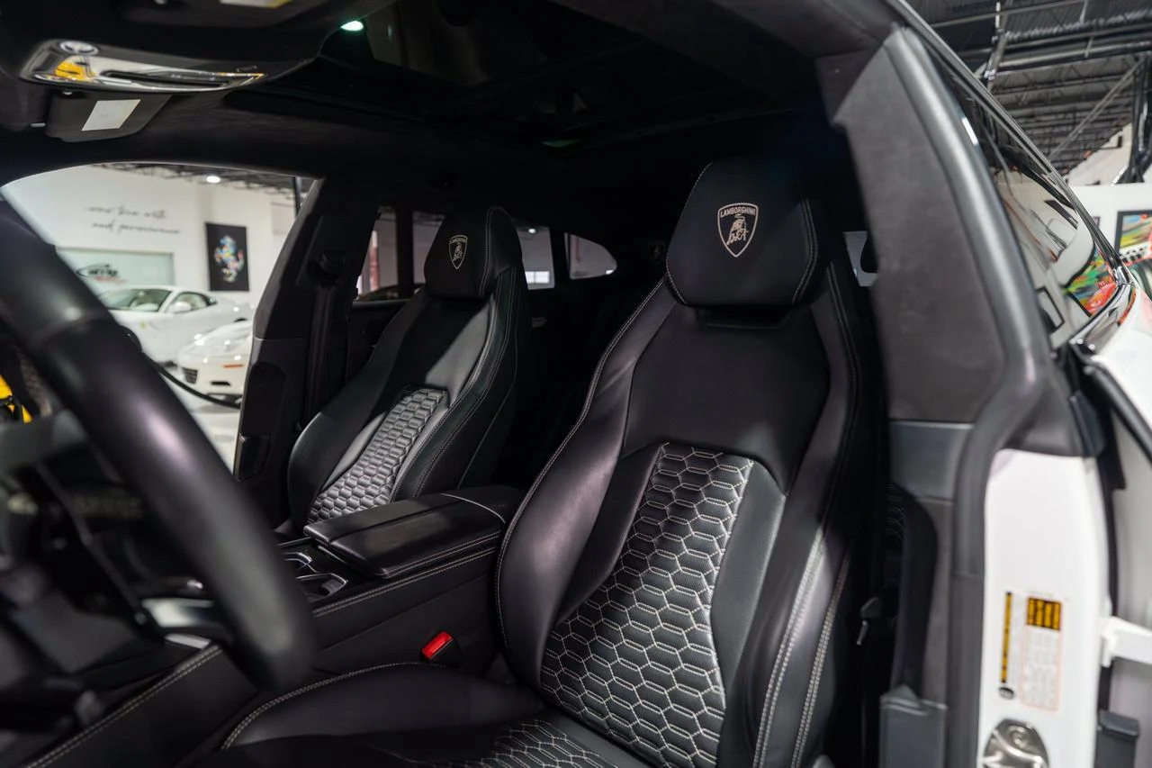 2021 Lamborghini Urus, 10/20