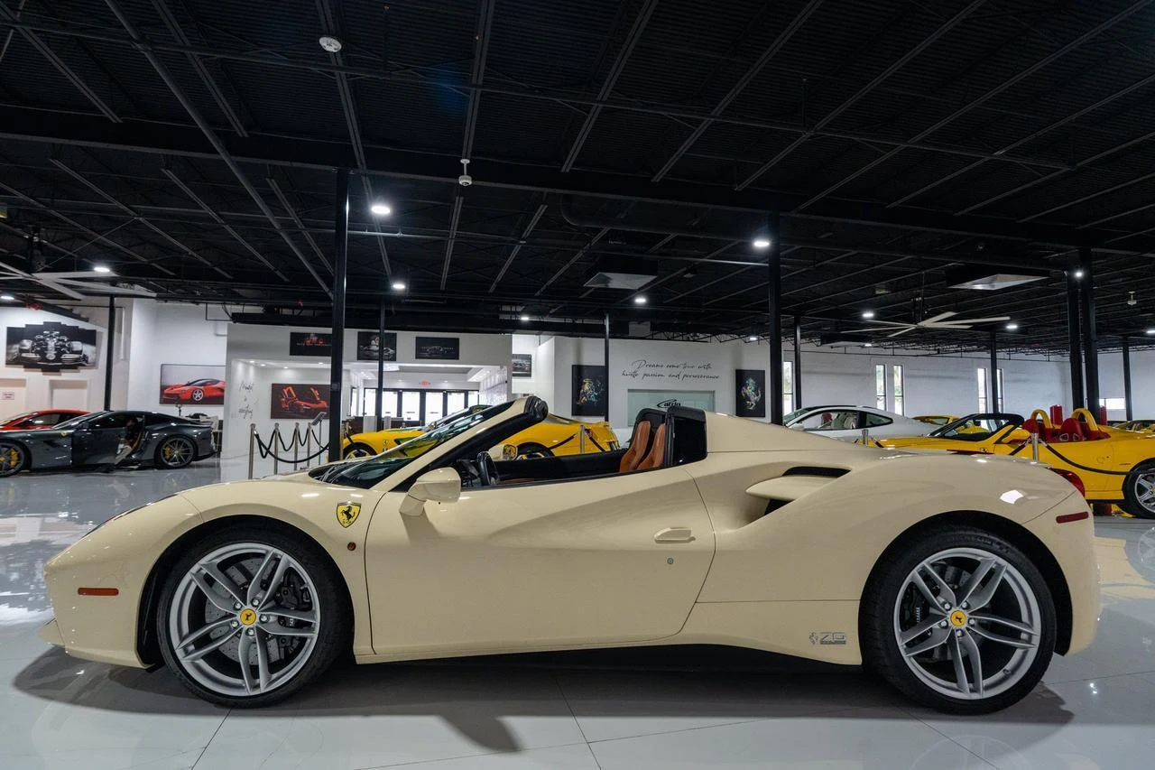 2018 Ferrari 488 Spider 70th Anniversary Tailor Made, 4/20