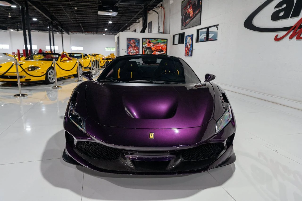 2022 Ferrari F8 Spider, 3/20