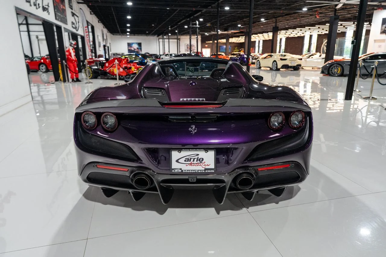 2022 Ferrari F8 Spider, 6/20
