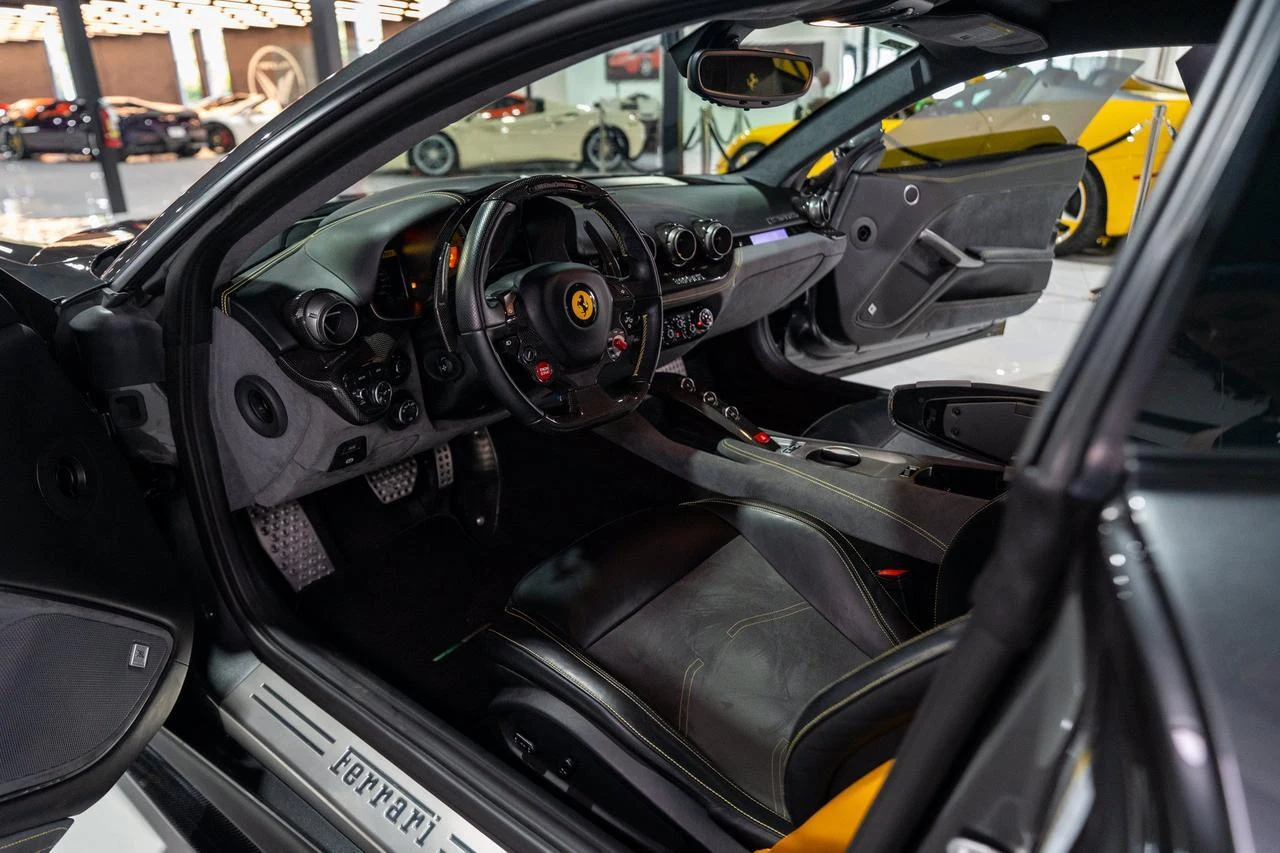 2016 Ferrari F12berlinetta, 9/20