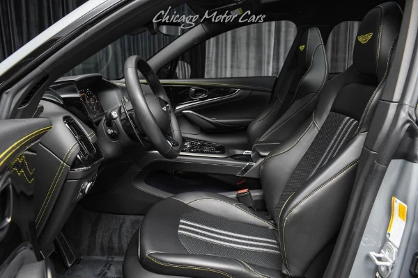 2025 Aston Martin DBX707, 18/20