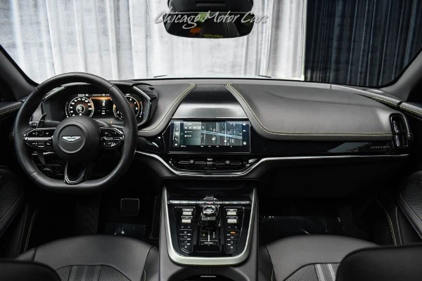 2025 Aston Martin DBX707, 19/20