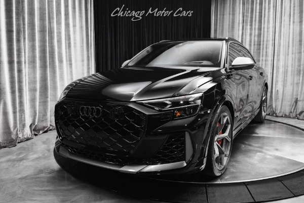 Audi RS Q8 performance (4M) photographed at Chicago Motor Cars
