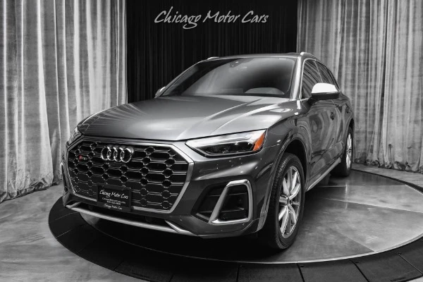 Audi SQ5 Premium Plus (FY) photographed at Chicago Motor Cars