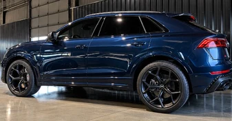 Audi RS Q8 performance (4M) photographed at Chicago Motor Cars