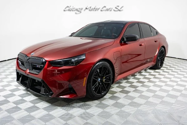 BMW M5 Sedan (G90) photographed at Chicago Motor Cars