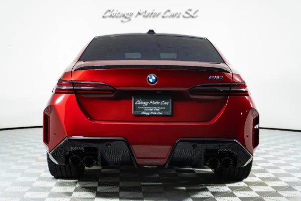 2025 BMW M5 Sedan (G90), 18/20