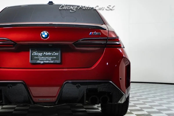 2025 BMW M5 Sedan (G90), 19/20