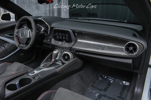2017 Chevrolet Camaro ZL1 Convertible, 18/20