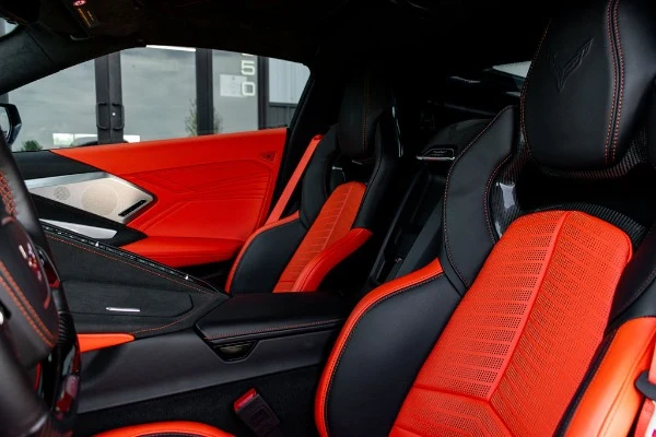 2025 Chevrolet Corvette Z06 3LZ Coupé (C8), 18/20