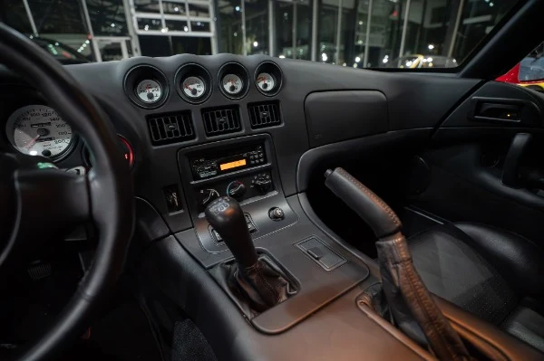1997 Dodge Viper GTS (2nd Generation), 16/20
