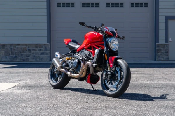 2018 Ducati Monster 1200 R, 2/20