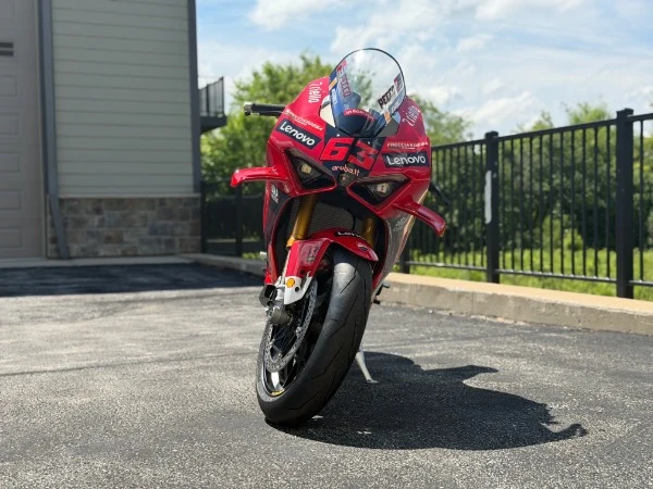 2024 Ducati Panigale V4 S Bagnaia, 13/20