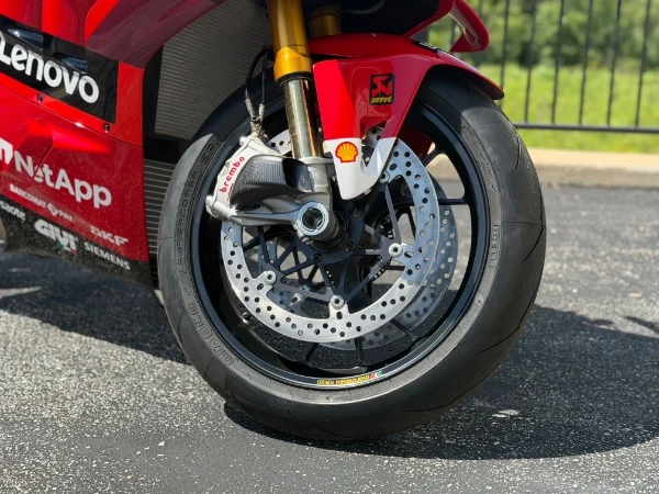 2024 Ducati Panigale V4 S Bagnaia, 16/20