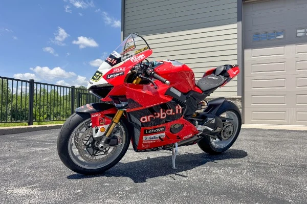 2024 Ducati Panigale V4 S Bautista, 6/20