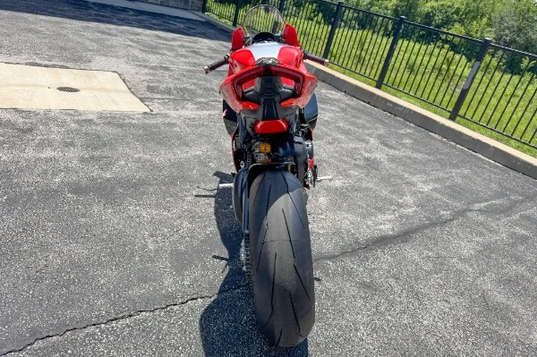 2024 Ducati Panigale V4 S Bautista, 11/20