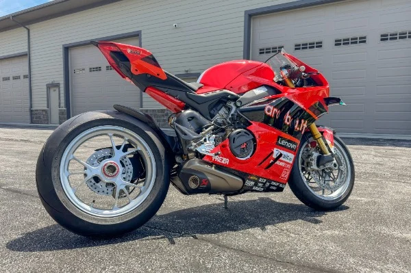 2024 Ducati Panigale V4 S Bautista, 13/20