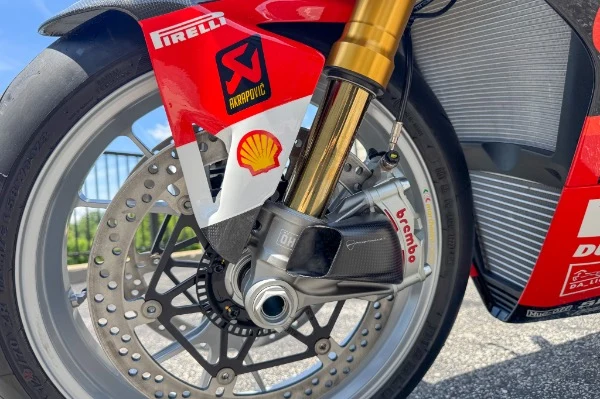 2024 Ducati Panigale V4 S Bautista, 19/20