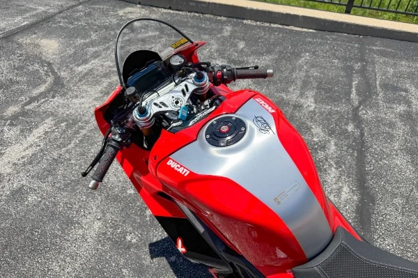 2024 Ducati Panigale V4 S Bautista, 20/20