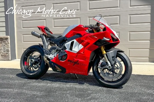 Ducati Panigale V4 R photographed at Chicago Motor Cars