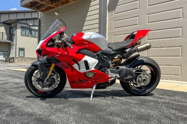2024 Ducati Panigale V4 R, 6/20